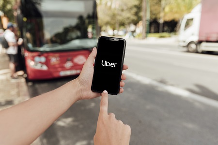 Joindre par téléphone avec la entreprise Uber