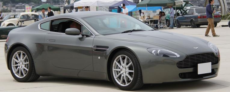 SAV par téléphone Aston Martin