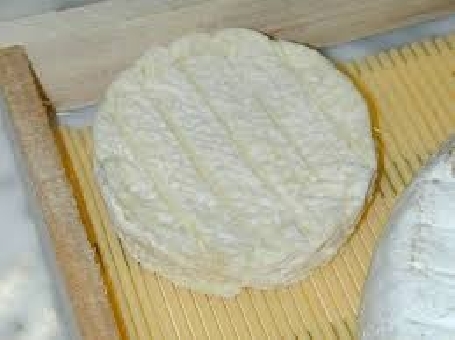 Attention ! Rappel de produit chez Carrefour et Carrefour Market pour présence de listéria dans un fromage.