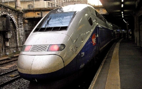 La SNCF prévoit de supprimer environ 1400 postes