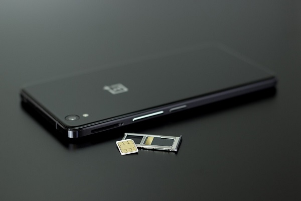 La Poste Mobile se reinventa con un nuevo producto: una SIM con 50GB