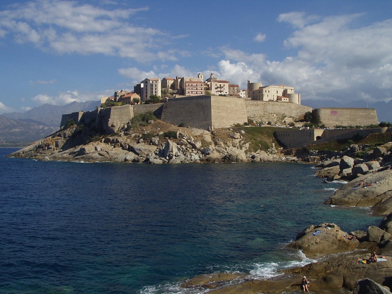 SAV numéro téléphone direct Visitez la Corse, une île avec beaucoup de charme