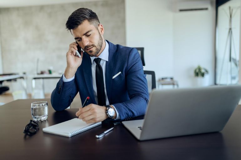 Joindre par téléphone avec la entreprise Assistance Téléphonique Légale : L’Avenir de l’Accessibilité Juridique dans le Confort de Votre Maison