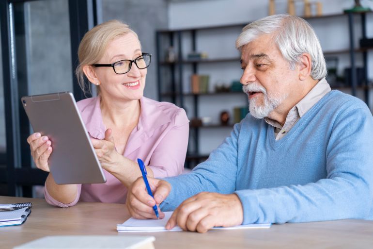 Télephone information entreprise Conseils de Retraite et Planification Financière : Naviguer avec Sagesse vers vos Jours Dorés