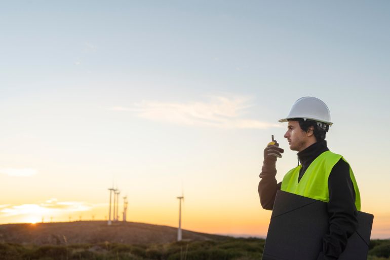 Énergie en Évolution : Naviguer à travers les Défis de l'Électricité et du Gaz Naturel dans un Monde en Mutation