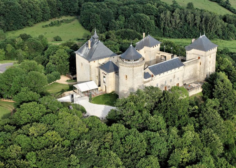 Téléphone et service client Explorez le Château de Malbrouck : Un Voyage Captivant dans l’Histoire Médiévale