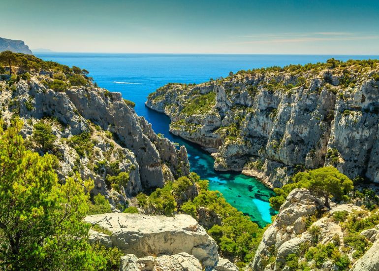 Numéro téléphone de service assistance de Découvrez Les Calanques de Marseille : Un Joyau Naturel de la Côte Méditerranéenne