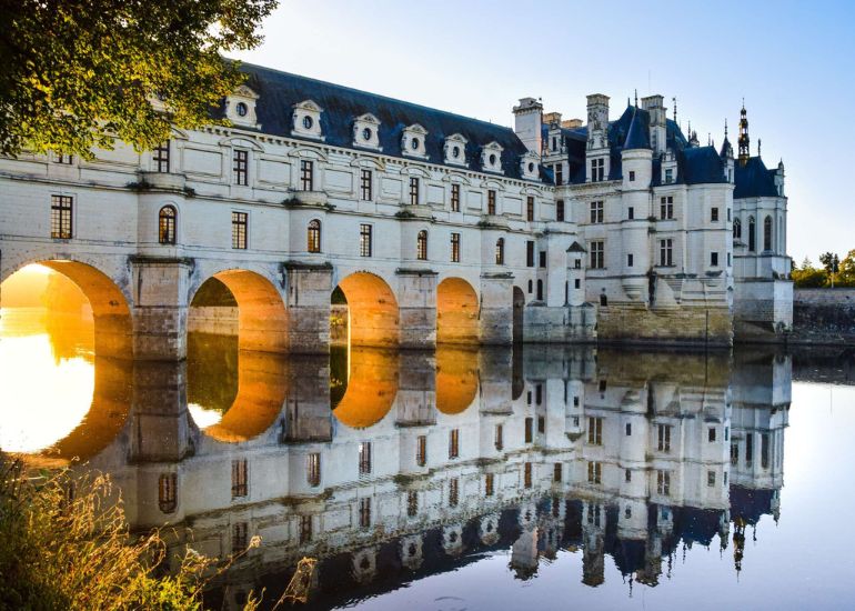 Téléphone et service client de Découvrez l’Élégance et l’Histoire des Châteaux de la Loire