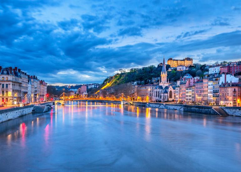 Numéro téléphone de service assistance de Lyon: La Ville de la Gastronomie et de l’Histoire