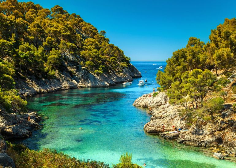 Téléphone pour contacter avec À la Découverte du Parc National des Calanques: Entre Randonnée et Beauté Naturelle