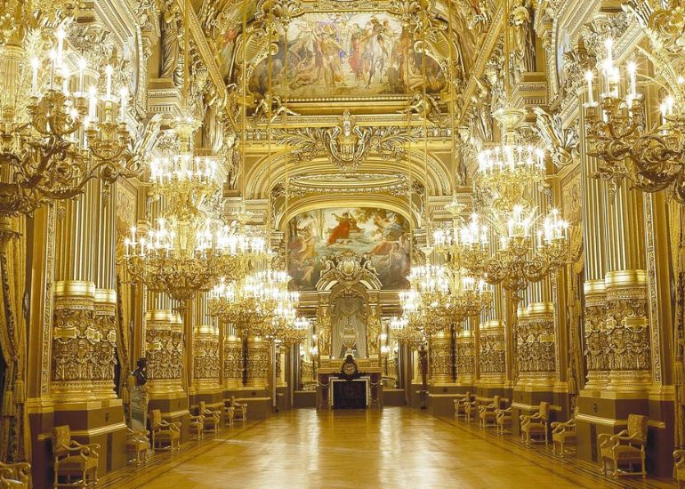 Assistance téléphonique pour contacter Le Palais Garnier à Paris : Un Trésor d’Histoire et d’Art