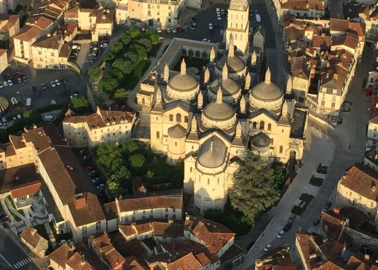 Télephone information entreprise Périgueux : Une Ville Historique au Cœur du Périgord