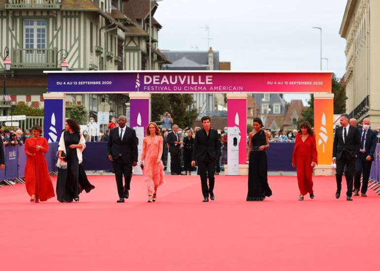 Téléphone pour contacter avec Deauville (Festival du Cinéma Américain) – Un Événement Cinématographique Élégant sur la Côte Normande